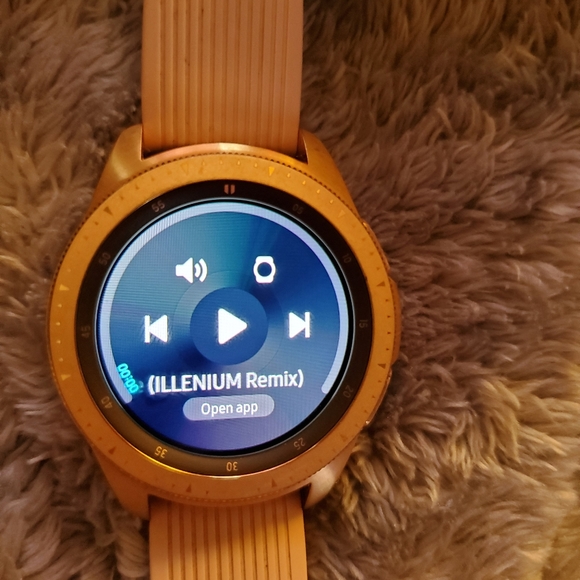 Galaxy watch main image 7